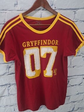 Harry Potter Universal Studio T-Shirt Ringer Tee Stitched Wizarding World XS